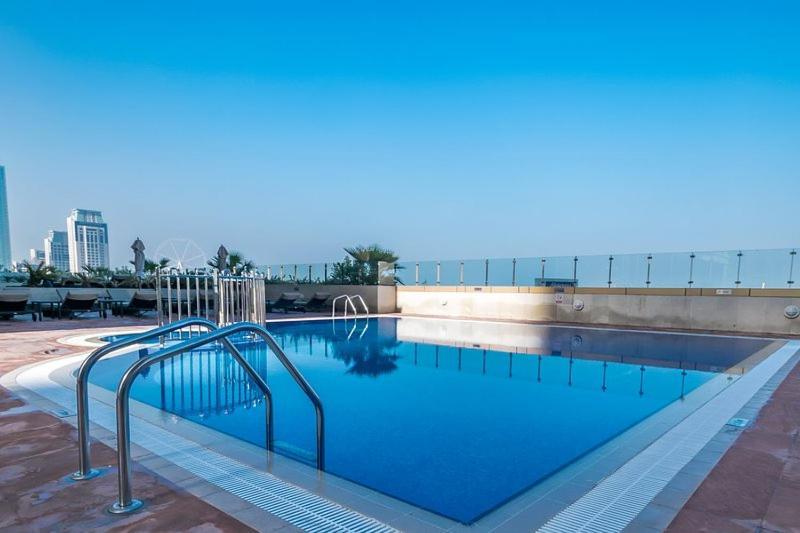 Apartment 1br Tropical Vibes Near Skydiving And Beach!