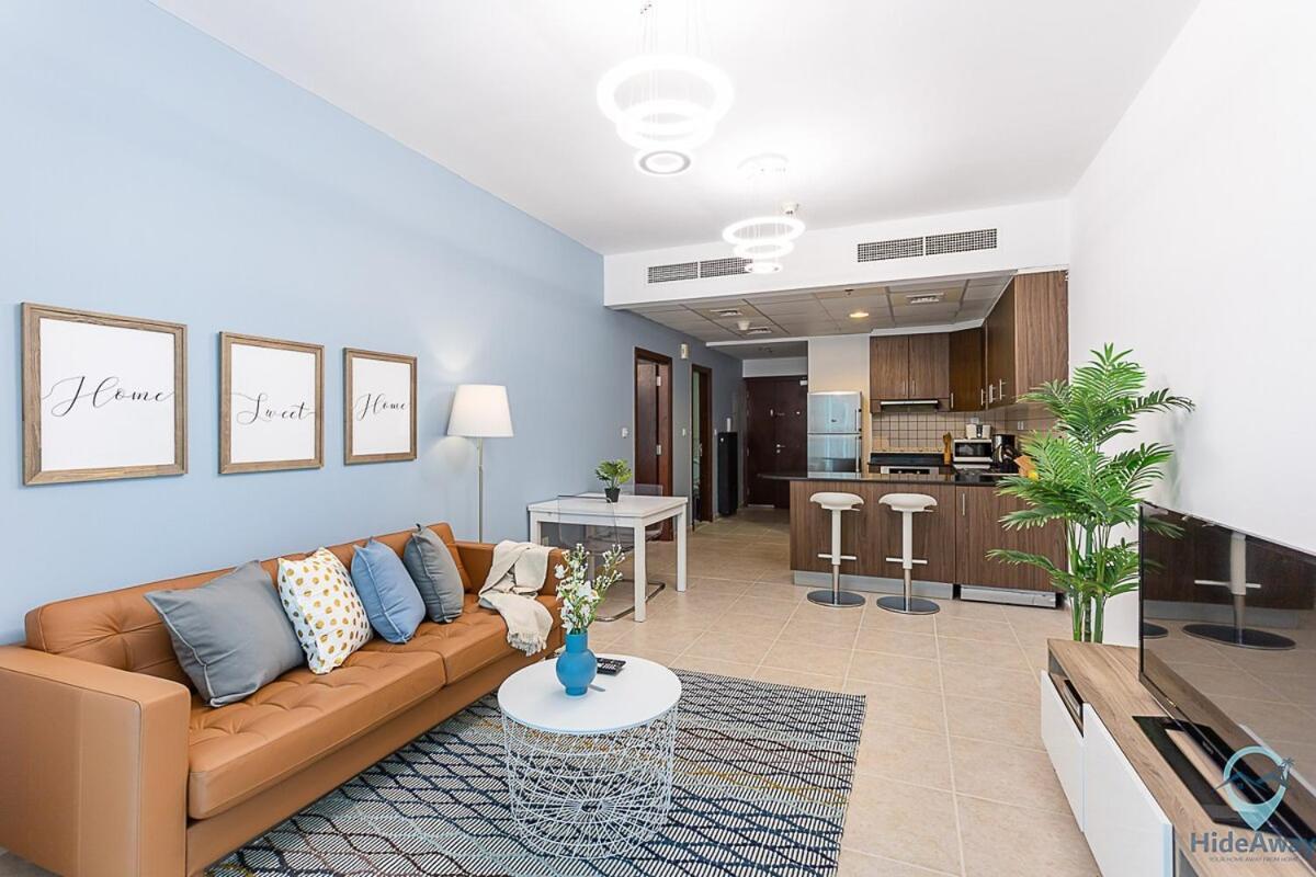 Apartment 1br Tropical Vibes Near Skydiving And Beach!